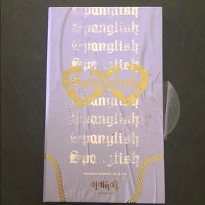 Alamar Spanglish pressed pigment palette